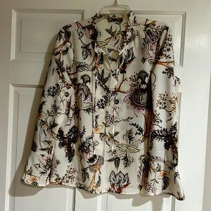 Dalia Blouse with flared cuffs. Large.